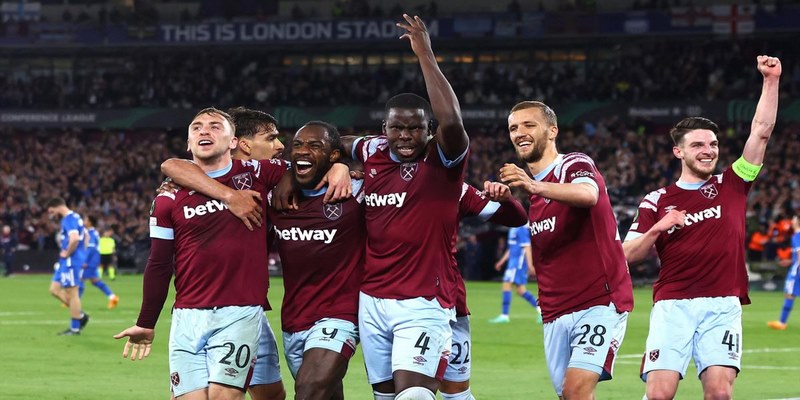 Lưu ý soi kèo và cá độ bóng đá West Ham